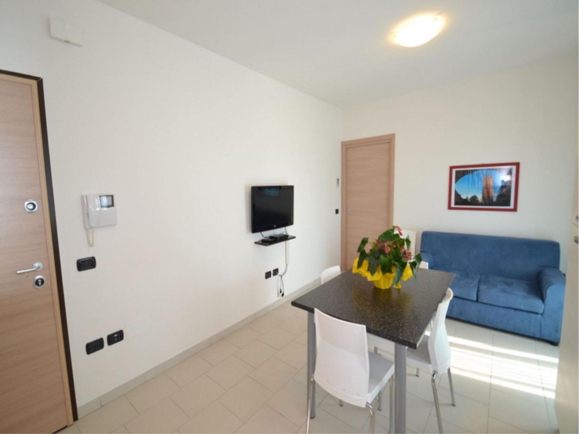 Apartment Modern For 5 Guests In *